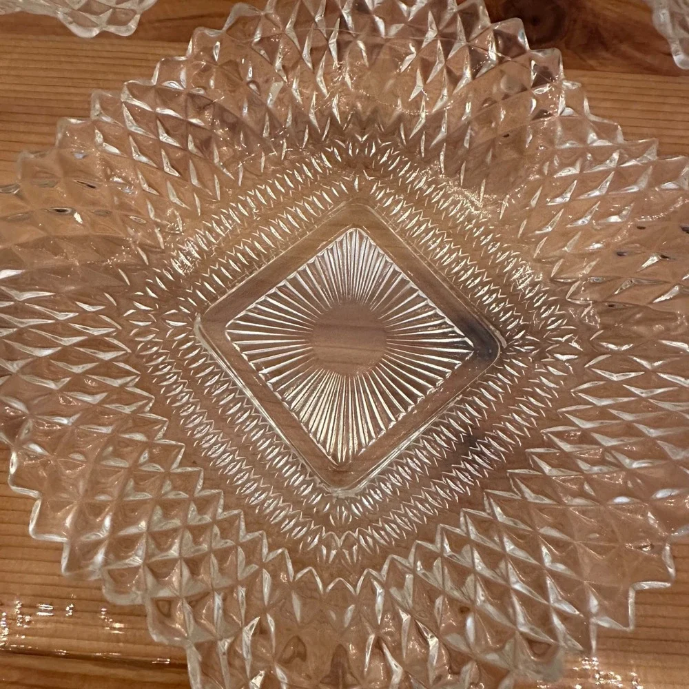 Vintage Indiana Glass Diamond Point Nut-Candy Dish 6pc Exc Sunburst 1 Tip Chip